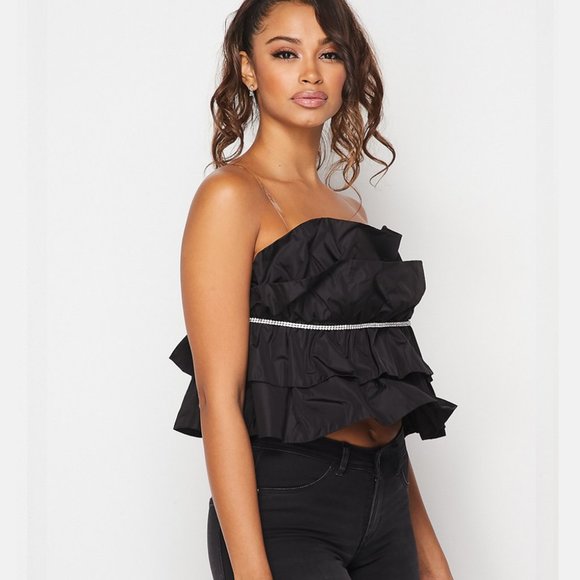 Rhinestone Belt Ruffle Crop Top - Picture 4 of 5